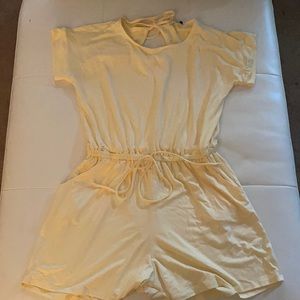 NEVER WORN Yellow Romper!